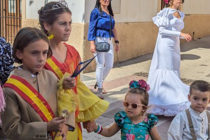 Los vecinos no se han perdido este primer día de festejos turreros.