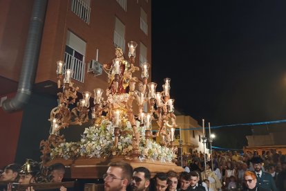 Porta Coeli, en una de las plazas más populares de la zona.