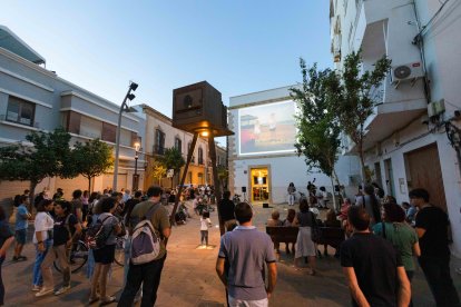El público almeriense disfrutó el jueves de la fiesta de cumpleaños del CAF y de ClasiJazz en la Plaza Manuel Falces.