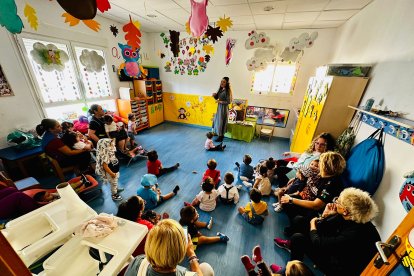 En una programación tan amplia y diversa como la de las Fiestas de Gádor, se incluyen también actividades como la del pasado miércoles en la Escuela de Educación Infantil “Dama del Ruiní”. De 10.00 a 12.00 horas, los niños y niñas disfrutaron