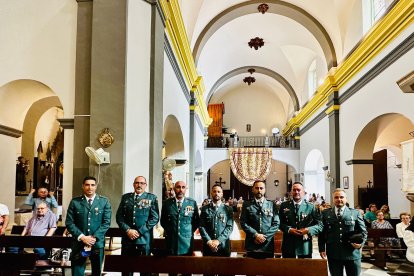 La festividad nacional permitió que esta semana, Gádor acogiera la misa y procesión en honor la Virgen del Pilar junto con la Guardia Civil.