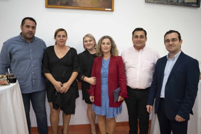 Miguel Ángel Almodóvar, Isabel García Segura, Isabel Ceba Navarro, José Antonio Díaz Sánchez y Francisco Hidalgo, de Rioja.