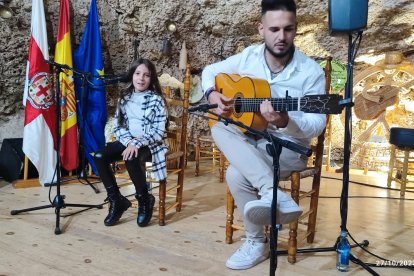 Intervención al cante de María del Molinero de 8 años.