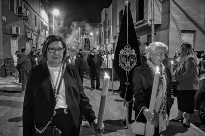 Procesión de ánimas por las calles de El Zapillo.