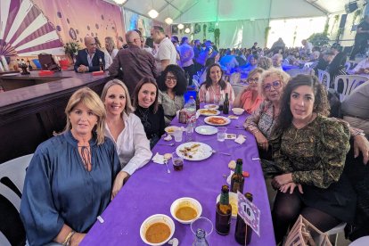 La Feria de mediodía triunfa como cada año en las fiestas en honor a San Diego.