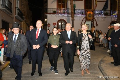 La comitiva de festejos inauguró el recinto ferial el pasado jueves.