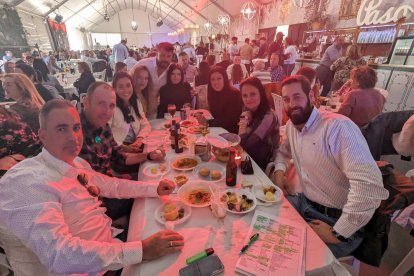 Amigos de Damián de Cuevas del Almanzora venidos desde Sevilla y Pulpí.