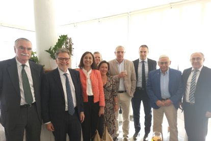 Esteba, con la Agencia Tributaria.