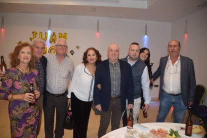 Juan Manuel estuvo rodeado de buenos amigos durante el homenaje en el Catedral.