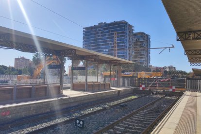 Trabajos de este jueves en la pasarela.