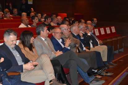 Nadie se quiso perder la fiesta de los banquillos.