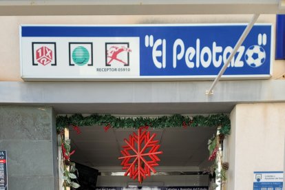 Loterías El Pelotazo, en Carboneras, ha repartido un quinto premio.