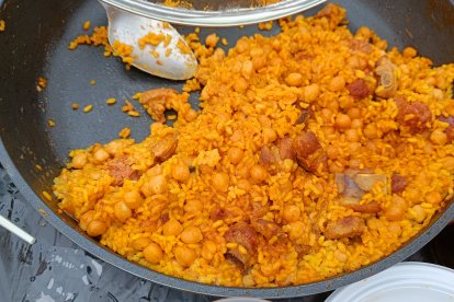 El arroz matancero de las abuelas de la peña Las Garrus voló con rapidez.