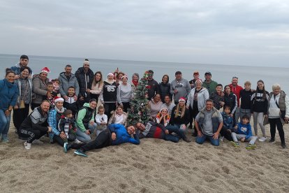 La peña de Los Vicarios: un clan moraguero de familia y amigos.