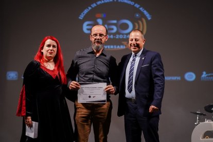 Accésit para el actor Juan Verdú por el corto Lucky Shot.