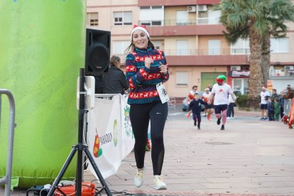 La ganadora femenina llegó en solitario.