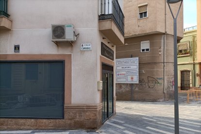 Dos calles prpendiculares.