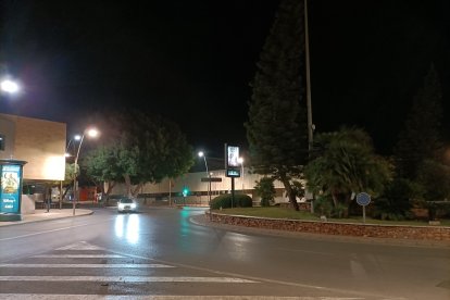 La vida sigue a 9 grados en la Rotonda del Rafael Florido.