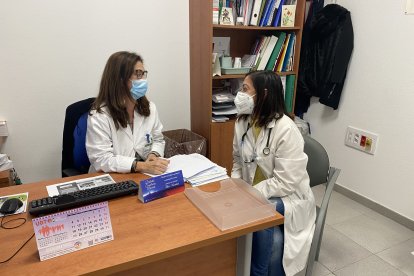 La mascarilla, obligatoria en centros sanitarios.