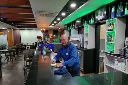 Haciendo el albarán en el Roypa.