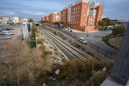Así se ven las vías desde el puente