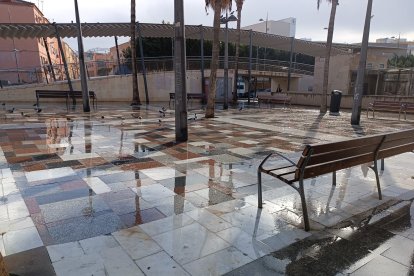 El sol y la lluvia en una mañana en la capital.