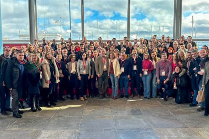 Foto de familia de la delegación socialista andaluza en A Coruña.