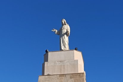 Almería vive de espaldas a este monumento.