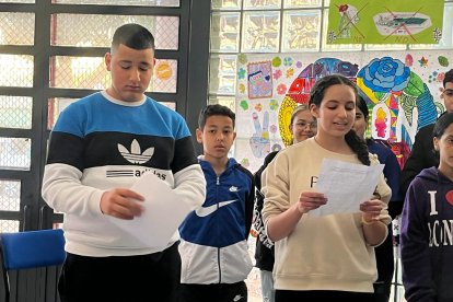Lectura del manifiesto por los alumnos del IES Galileo.