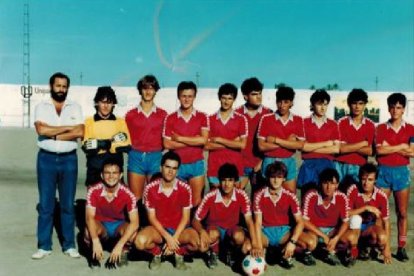 Paquito con la camiseta del Zapillo Atlético.