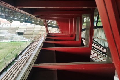 Las míticas cabinas de radio todavía aguantan.