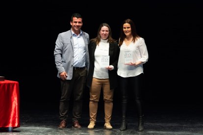 Isabel María San Juan y Amanda Criado, jugadoras de fútbol-sala.