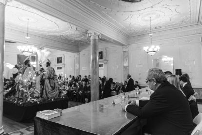 Imagen de Jorge D. Cazorla del acto de presentación del Rosario del Mar.