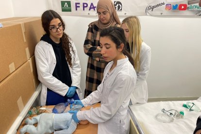 Desarrollo de las II Jornadas Mira la FP en el IES Santo Domingo.