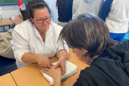 Desarrollo de las II Jornadas Mira la FP en el IES Santo Domingo.