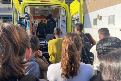 Desarrollo de las II Jornadas Mira la FP en el IES Santo Domingo.