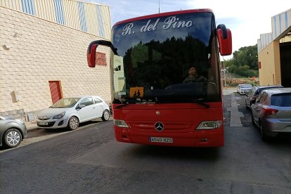 Llegando a las cocheras de Ramón del Pino.