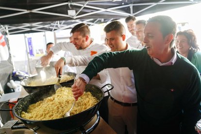 Las \'migas populares\' nunca faltan el 28-F.