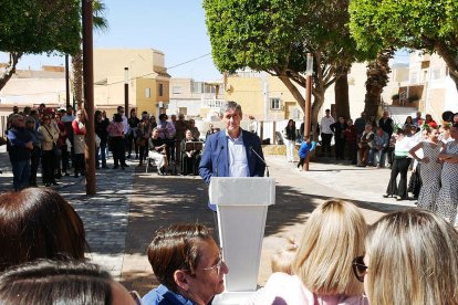 Acto en Adra.