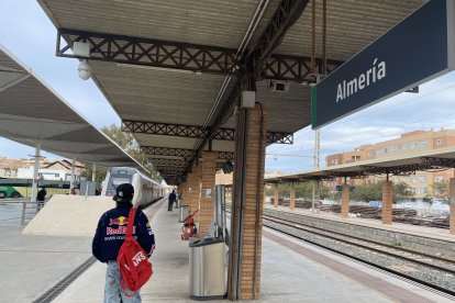 Tarde histórica para el tren en Almería.