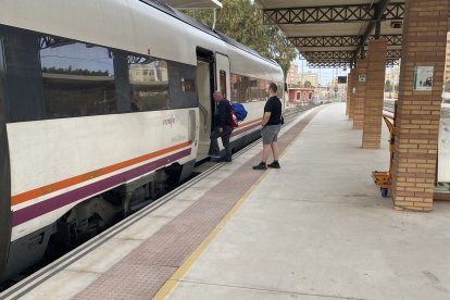 Último día con trenes en la capital almeriense.