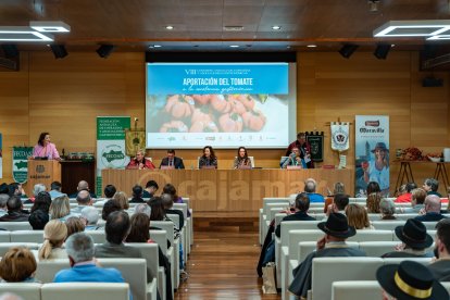 El Congreso de FECOAN se celebró bajo el título ‘Aportación del tomate a la excelencia gastronómica’.