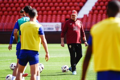 La plantilla buscará en Las Palmas el primer triunfo de la Liga.