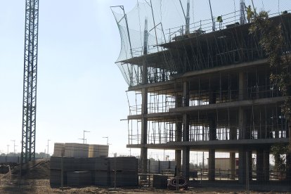 Las empresas apuestan por construir en la \'nueva\' Vega de Acá.