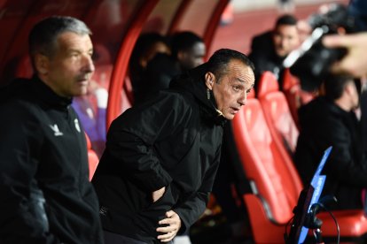 Lo de estar en segundo plano solo es relativo.