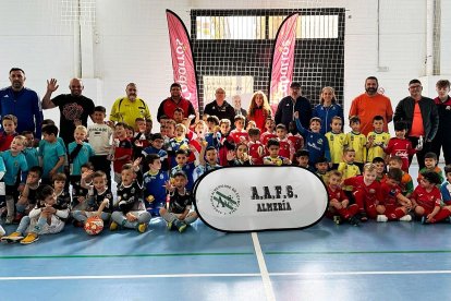 Foto de familia en Laujar de la 6º concentración bebé