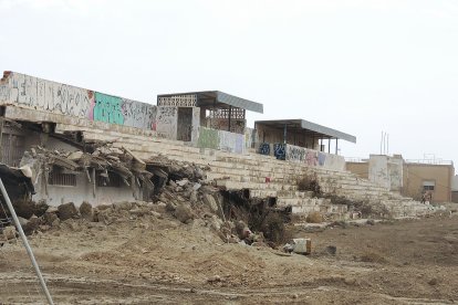 La tribuna de toda la vida empieza a pasar a la historia.