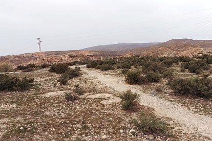Mirada a la Autovía A7 donde al fondo el cielo también estaba embarrado.
