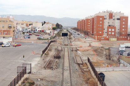 Los trenes de viajeros dejaron de circular por esta vía el 4 de marzo.