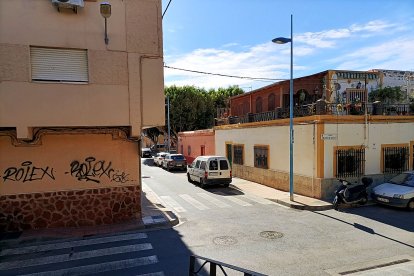 Bajando desde la calle Alta de la Iglesia.